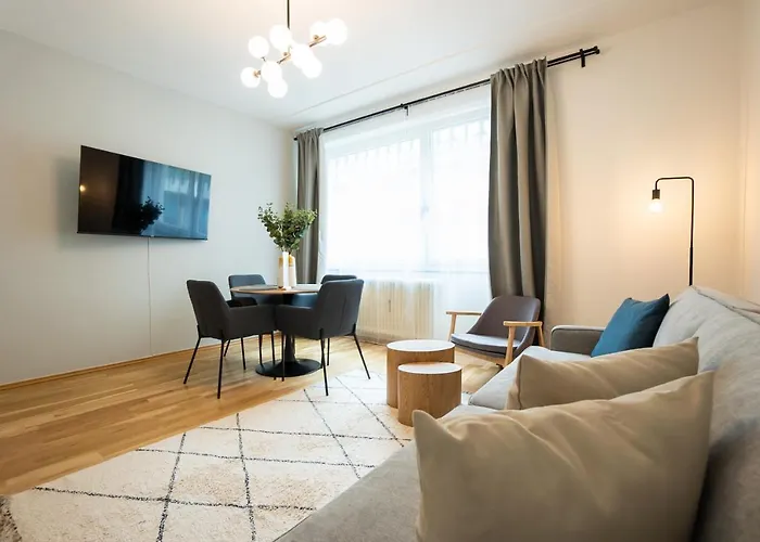 Bright Stylish Apartment In A Top Location